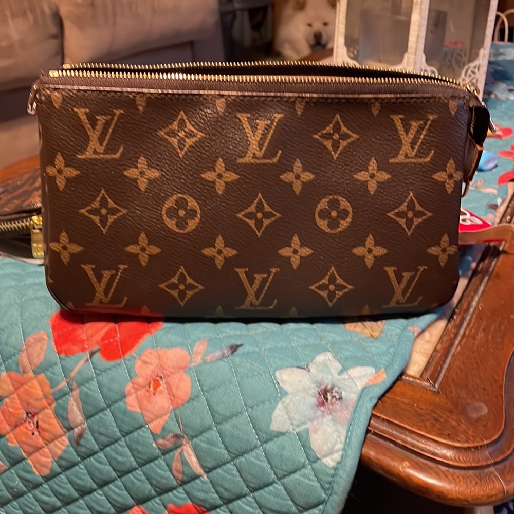 Louis Vuitton pouchette accessories